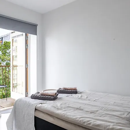 Modern 1br With Sauna & Balcony Lahti